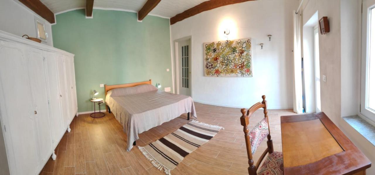 Magalocanda Stanze Sotto Al Castello Montemagno  Extérieur photo